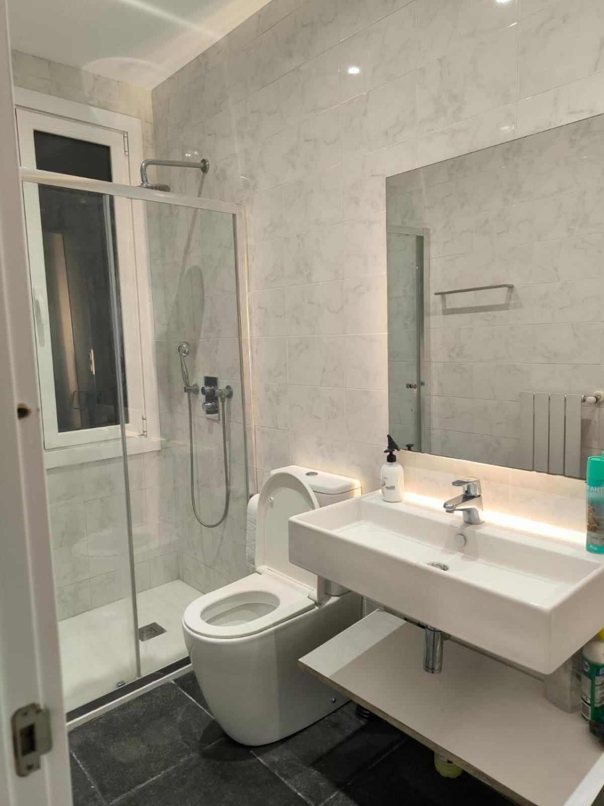 18 Habitacion En Vivienda Centrica Bilbao Eksteriør billede